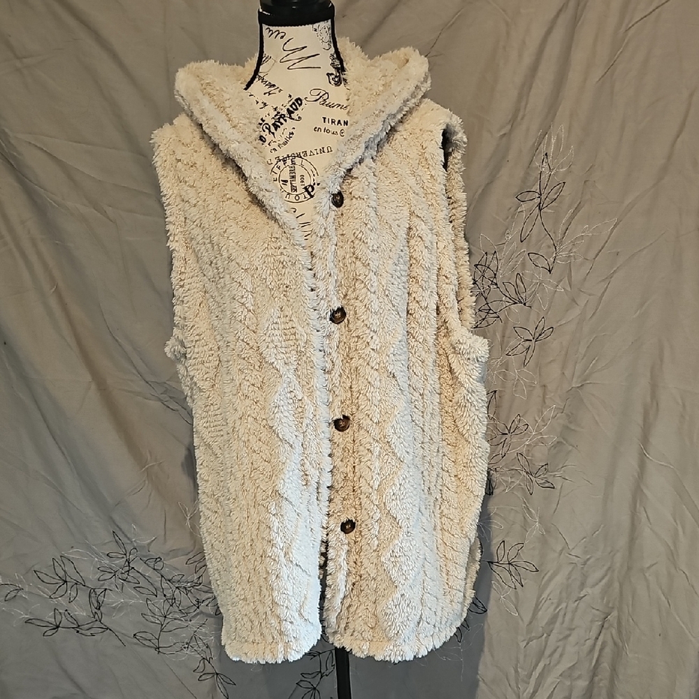 Source Unknown Cream Sherpa Hooded Button Vest
